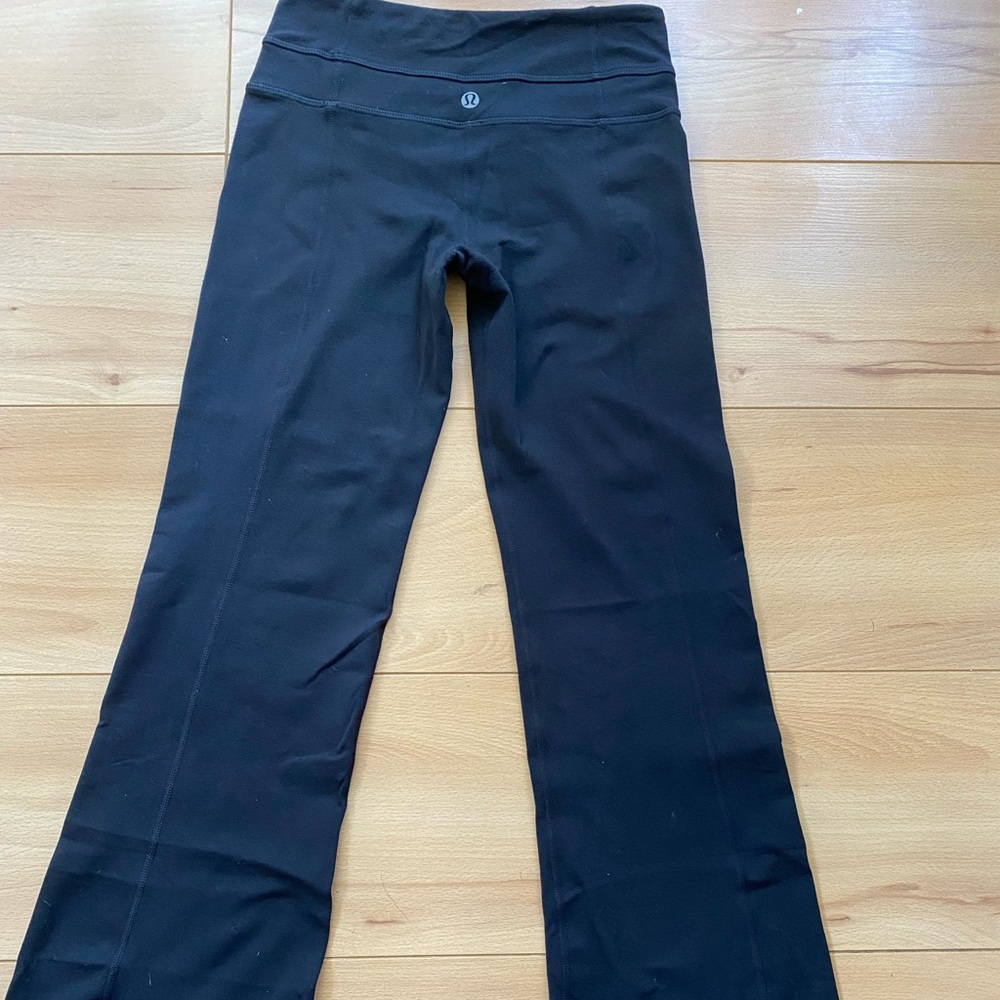 Lululemon Size 2 Yoga Flares